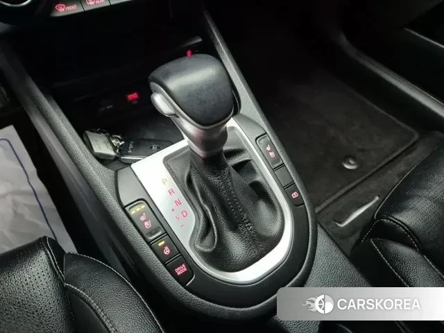 Kia The New K3 2nd generation 2021 Белый из Кореи, фото 3