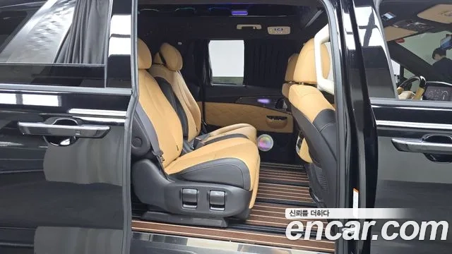 Kia Carnival 4th generation 2023 Черный из Кореи, фото 3