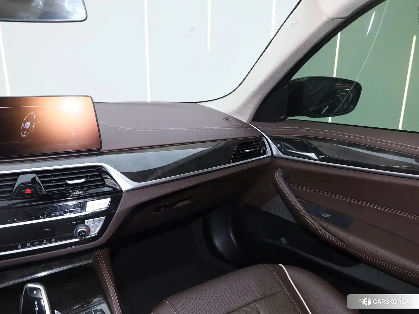 BMW 5 series 2022 Черный из Китая, фото 3