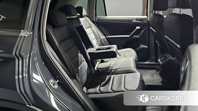 Volkswagen Tiguan second Generation 2020 Серый из Кореи, фото 3