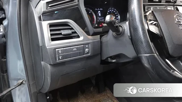 Ssangyong Beautiful Korando 2019 Серый из Кореи, фото 3