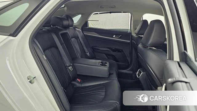Kia The New K5 3rd generation 2024 Белый из Кореи, фото 3