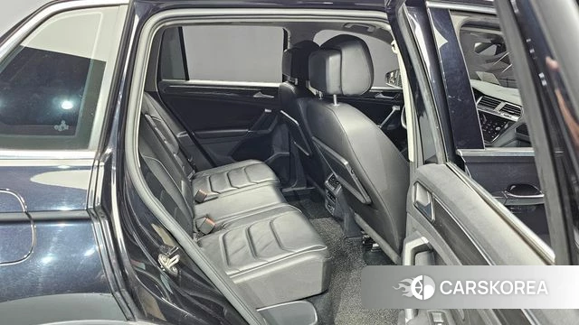 Volkswagen Tiguan second Generation 2018 Черный из Кореи, фото 3
