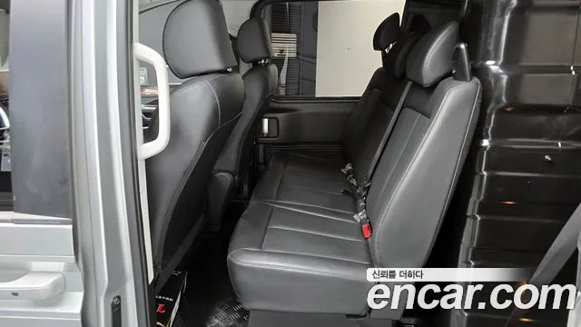 Hyundai Staria 2022 Серебряный из Кореи, фото 3