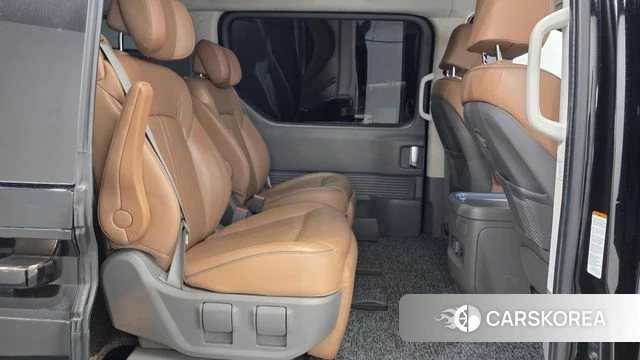 Hyundai Staria 2021 Черный из Кореи, фото 3