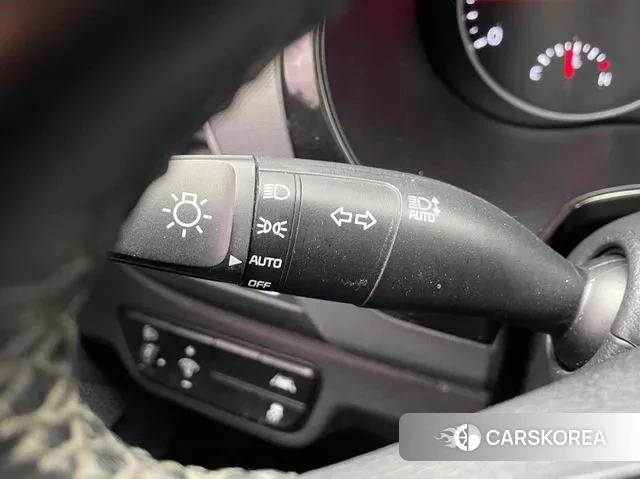 Kia Seltos 2021 Белый из Кореи, фото 3