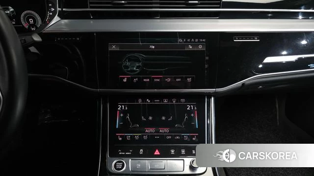 Audi A8 (D5) 2021 Черный из Кореи, фото 3