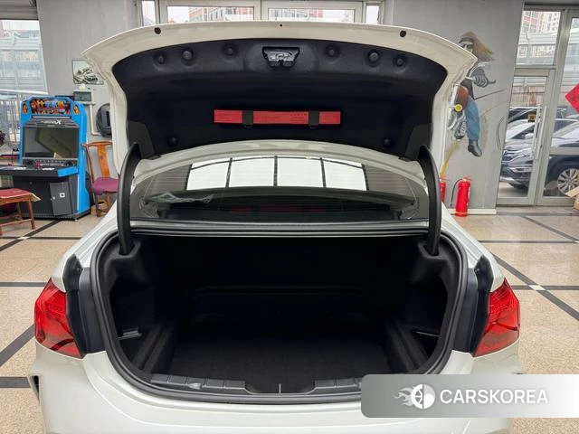 BMW 1 series 2021 Белый из Китая, фото 3