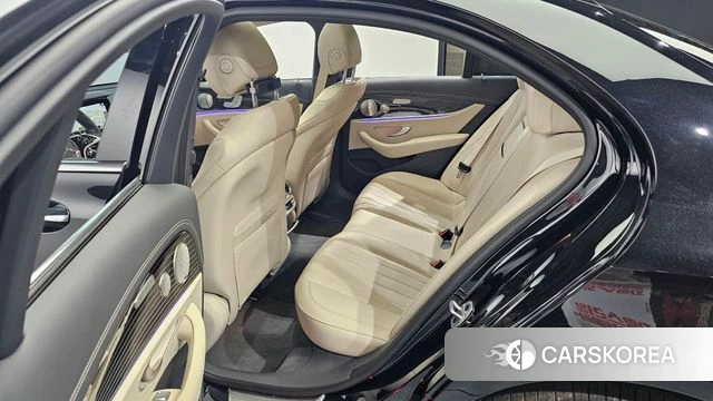 Mercedes-Benz E-Class W213 2021 Черный из Кореи, фото 3