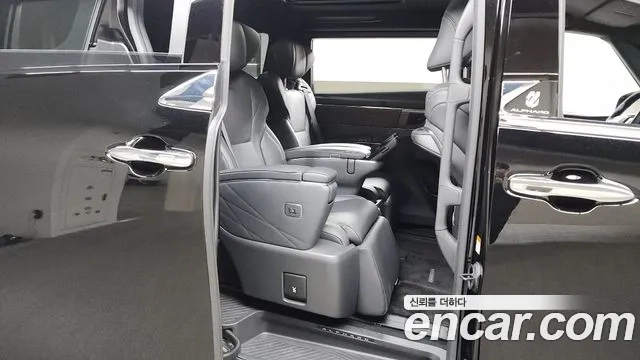 Toyota Alphard 4th Generation 2024 Черный из Кореи, фото 3