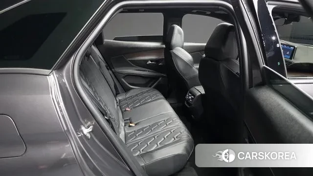 Peugeot 3008 second generation 2024 Серый из Кореи, фото 3