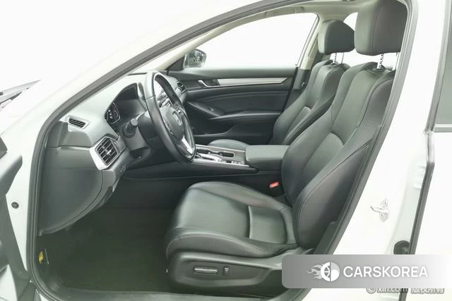 Honda Accord 2021 Белый из Китая, фото 3