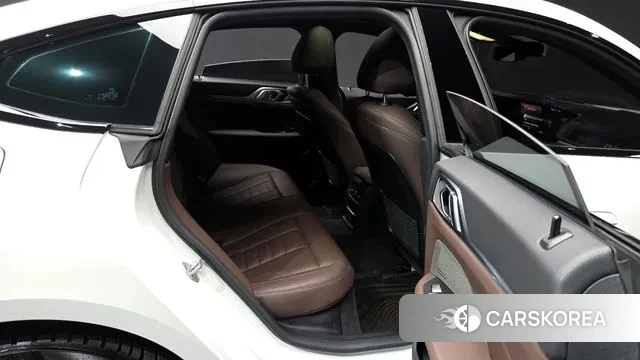 BMW i4 2023 Белый из Кореи, фото 3