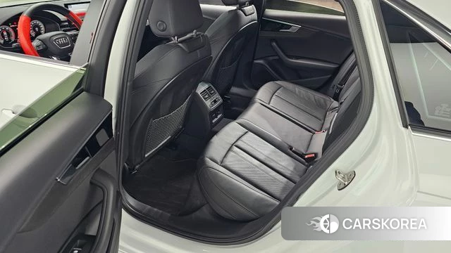 Audi A4 (B9) 2023 Белый из Кореи, фото 3