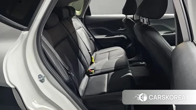 Hyundai Kona (SX2) 2023 Белый из Кореи, фото 3