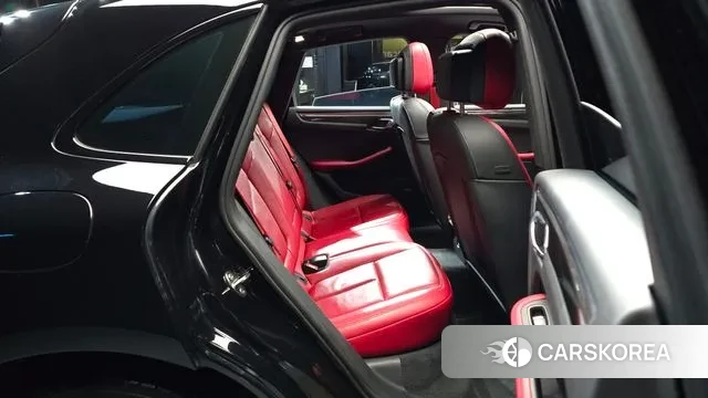 Porsche Macan 2023 Черный из Кореи, фото 3