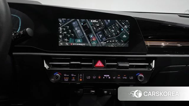 Kia Di Ol Nu Niro 2022 Белый из Кореи, фото 3