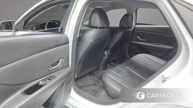 Hyundai Avante (CN7) 2022 Белый из Кореи, фото 3