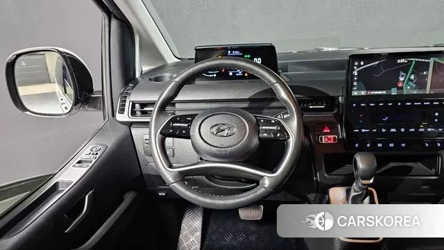 Hyundai Staria 2023 Белый из Кореи, фото 3