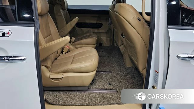 Kia The New Carnival 2019 Белый из Кореи, фото 3