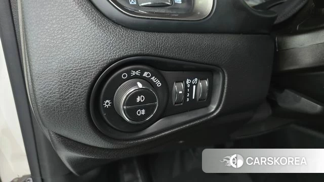 Jeep Renegade 2019 Белый из Кореи, фото 3