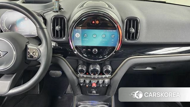 Mini Cooper Countryman 2023 Черный из Кореи, фото 3