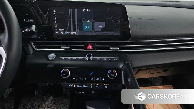 Hyundai Avante (CN7) 2021 Серебристо-серый из Кореи, фото 3