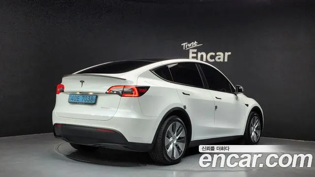 Tesla Model Y 2021 Белый из Кореи, фото 3