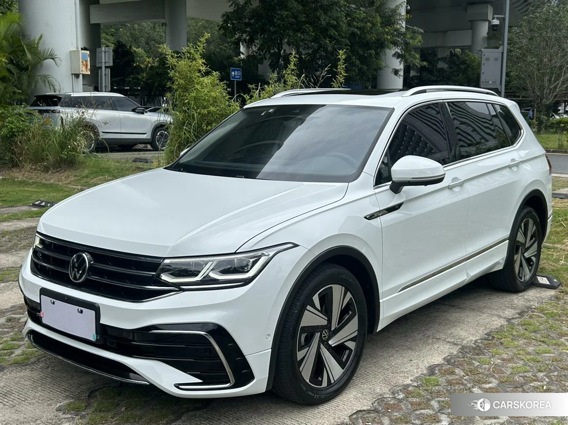 Volkswagen Tiguan L 2023 Белый из Китая, фото 3