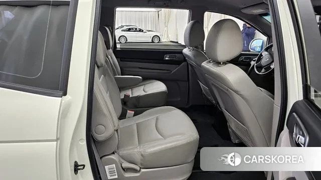 Ssangyong Korando Turismo 2018 Белый из Кореи, фото 3