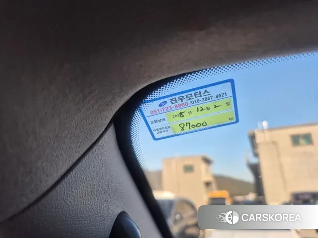 Hyundai Grand Starex 2018 Желтый из Кореи, фото 3