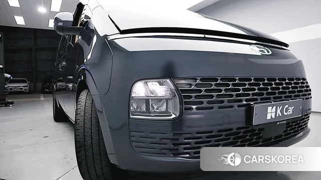 Hyundai Staria 2023 Черный из Кореи, фото 3