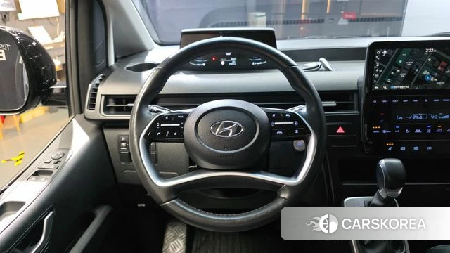 Hyundai Staria 2023 Серый из Кореи, фото 3