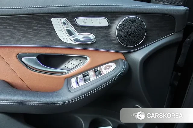 Mercedes-Benz GLC-Class X253 2022 Черный из Кореи, фото 3