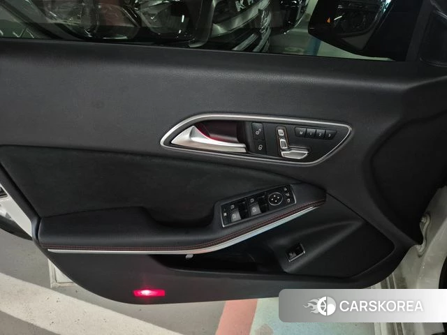 Mercedes-Benz CLA-Class C117 2018 Белый из Кореи, фото 3