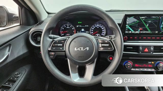 Kia The New K3 2nd generation 2022 Белый из Кореи, фото 3