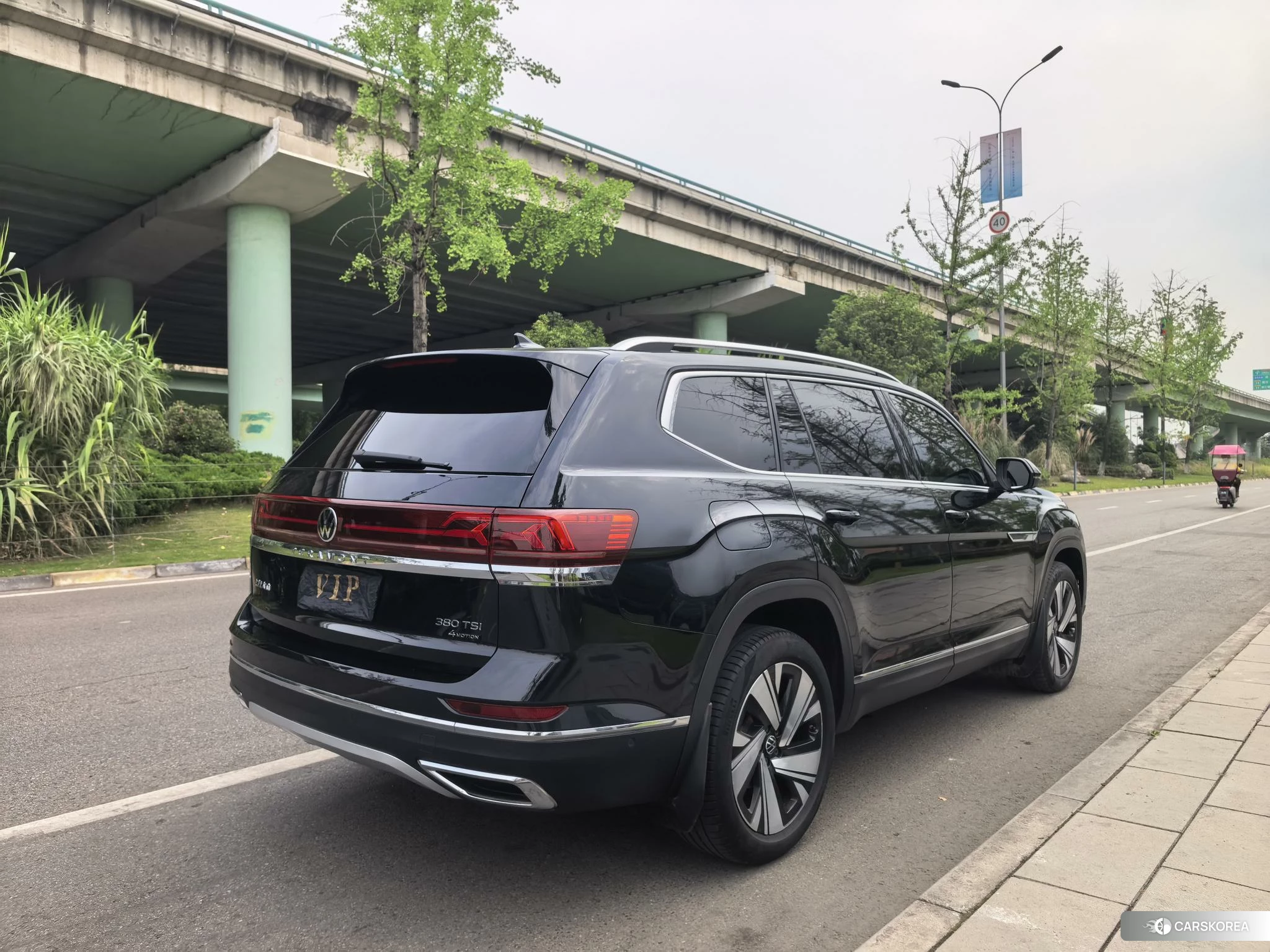 Volkswagen Tourang 2022 Черный из Китая, фото 3