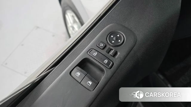 Hyundai Staria 2024 Серебристо-серый из Кореи, фото 3