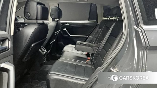 Volkswagen Tiguan second Generation 2018 Серый из Кореи, фото 3