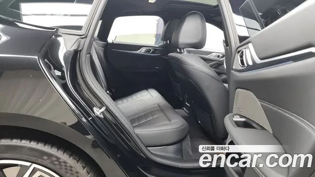 BMW i4 2023 Черный из Кореи, фото 3