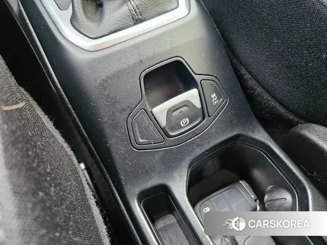 Jeep Renegade 2018 Черный из Кореи, фото 3