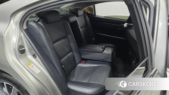Lexus New ES300h 2018 Песочный из Кореи, фото 3