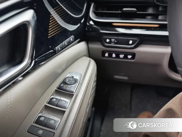 Kia The New Carnival 4th Generation 2025 Белый из Кореи, фото 3