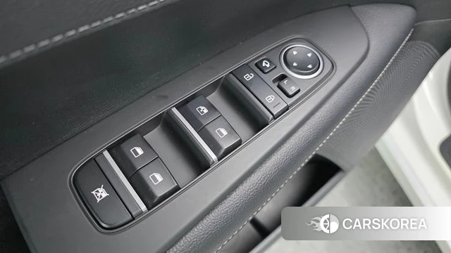 Kia The New K3 2nd generation 2023 Белый из Кореи, фото 3