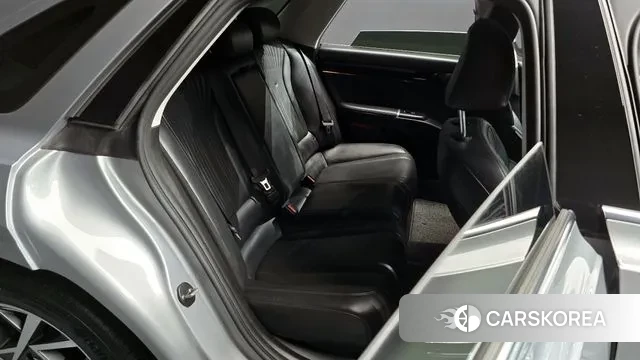 Hyundai Grandeur (GN7) 2023 Серебряный из Кореи, фото 3