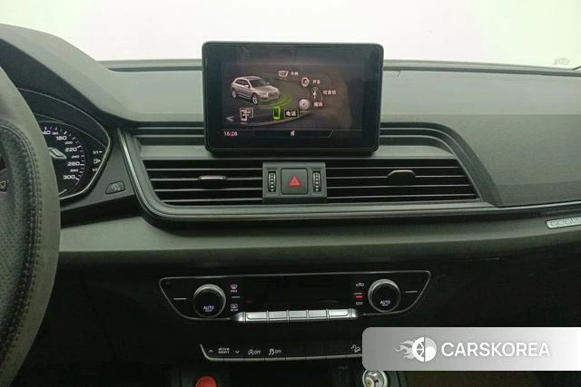 Audi Q5L 2019 Белый из Китая, фото 3