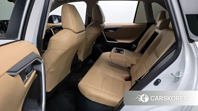 Toyota RAV4 5th Generation 2024 Белый из Кореи, фото 3