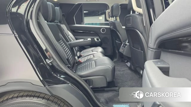 Land Rover Discovery 5 2021 Черный из Кореи, фото 3