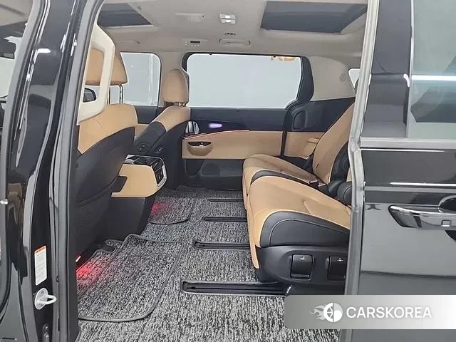 Kia Carnival 4th generation 2023 Черный из Кореи, фото 3