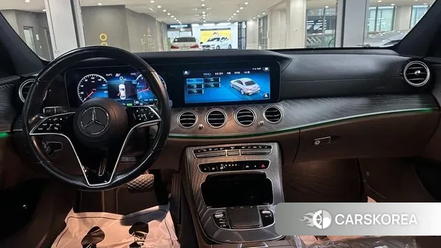 Mercedes-Benz E-Class W213 2022 Белый из Кореи, фото 3